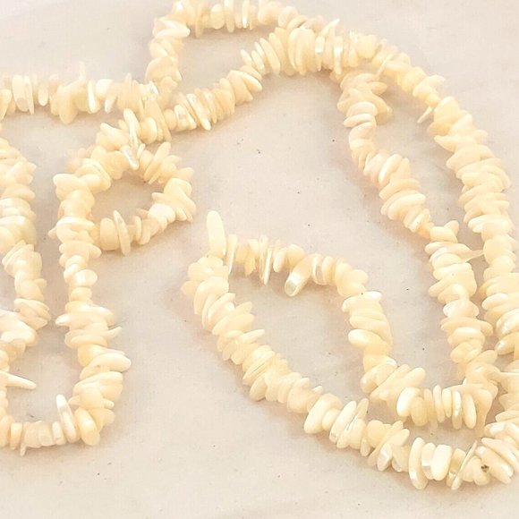 Vintage Necklace Mother of Pearl White Creamy Nuggets 1 Strand 34" - Picture 5 of 6